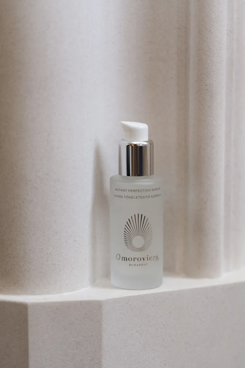 Omorovicza Instant Perfection Serum | MECCA Sale