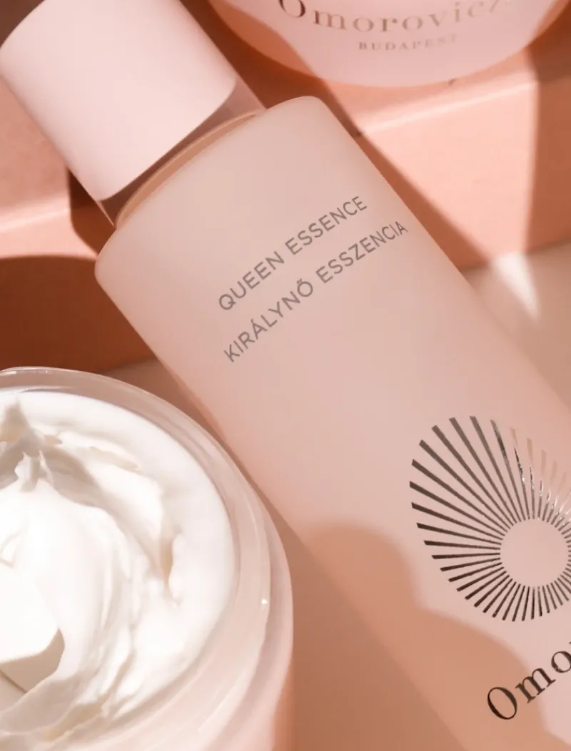 omorovicza_queen_essence__4.webp Omorovicza Queen Essence | MECCA Best