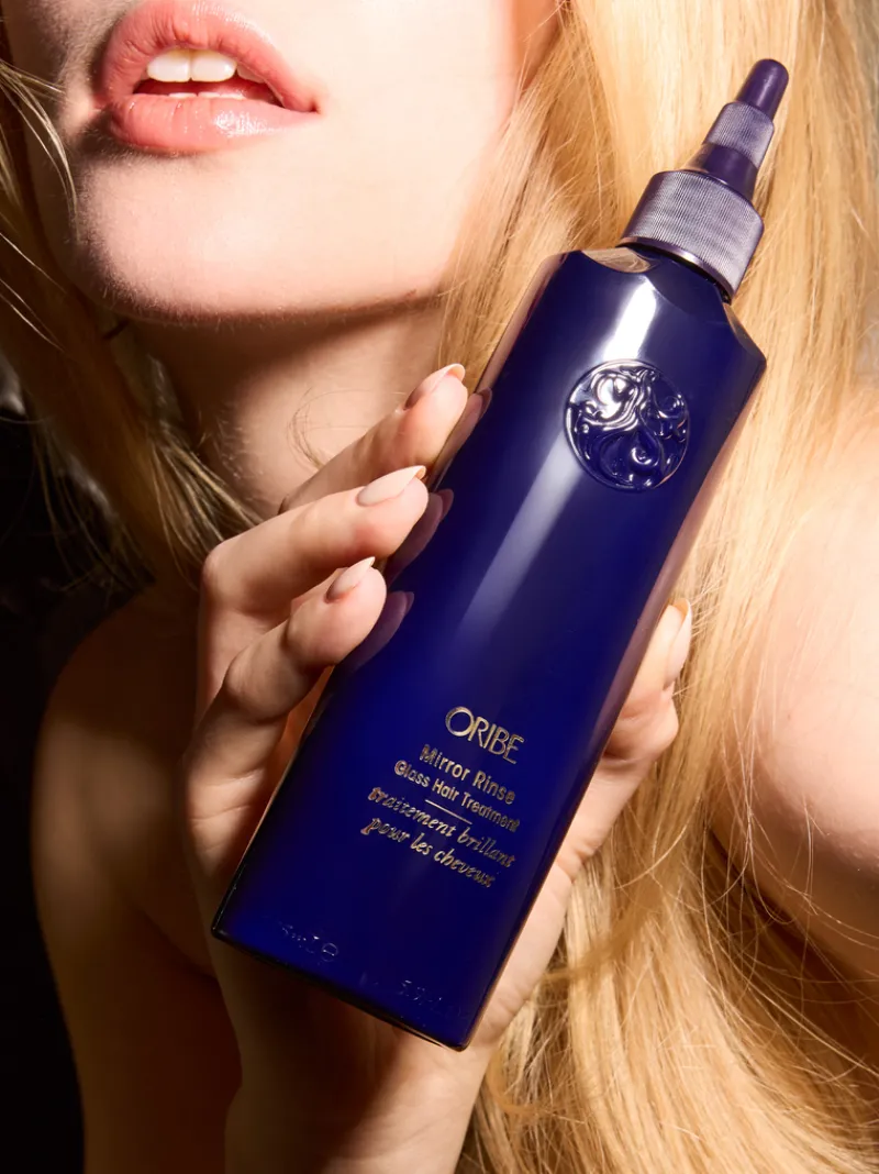 oribe_mirror_rinse__mecca_5.webp Oribe Mirror Rinse | MECCA New