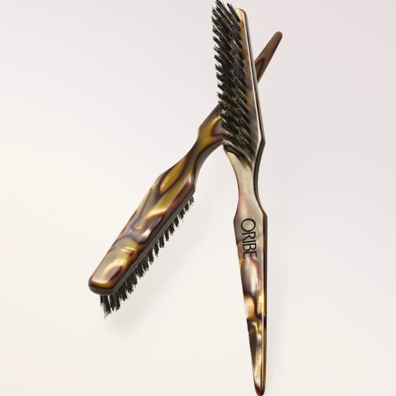 oribe_teasing_brush__mecc_2.webp Oribe Teasing Brush | MECCA Online