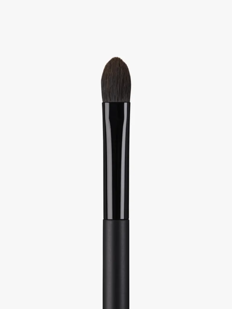Rae Morris Jishaku #8.5: Crème Shadow Shader | MECCA Best