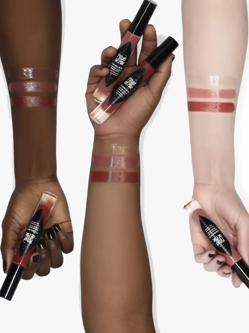 rituel_de_fille_thorn_bit_5.webp Rituel de Fille Thorn Bite Peptide Plump Crème Lip Oil | MECCA Discount