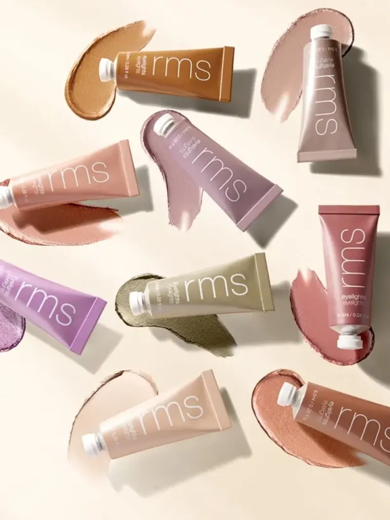 rms_beauty_eyelights_crea_5.webp RMS beauty Eyelights Cream Eyeshadow | MECCA Clearance