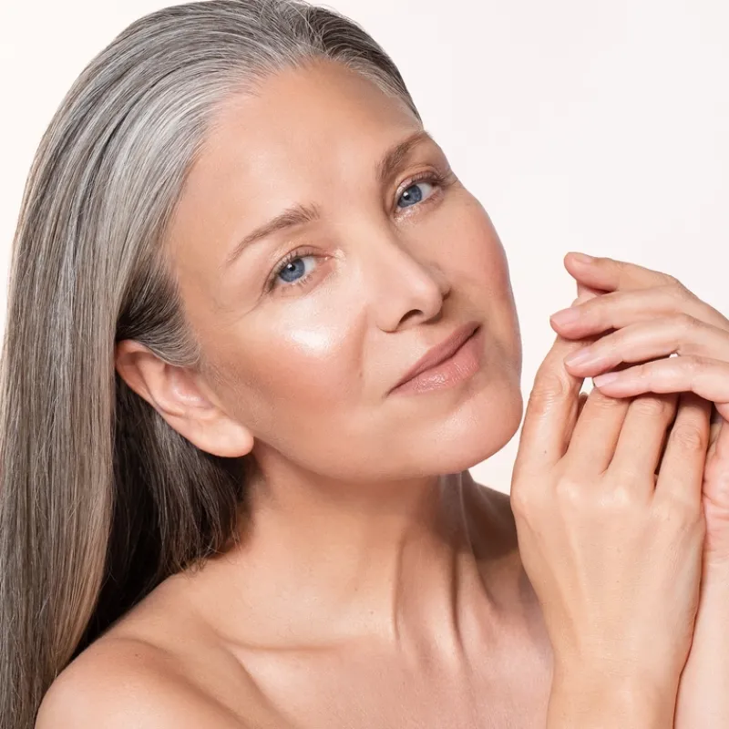 rms_beauty_master_radianc_4.webp RMS beauty Master Radiance Base | MECCA Online