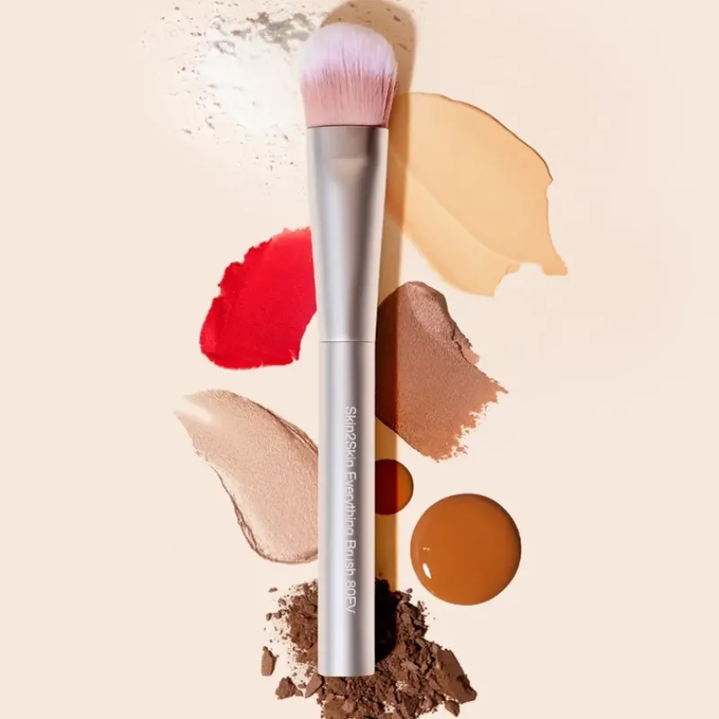 rms_beauty_skinskin_every_2.webp RMS beauty Skin2Skin Everything Brush | MECCA Hot