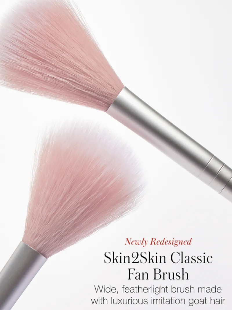 rms_beauty_skinskin_fan_b_2.webp RMS beauty Skin2Skin Fan Brush | MECCA Discount