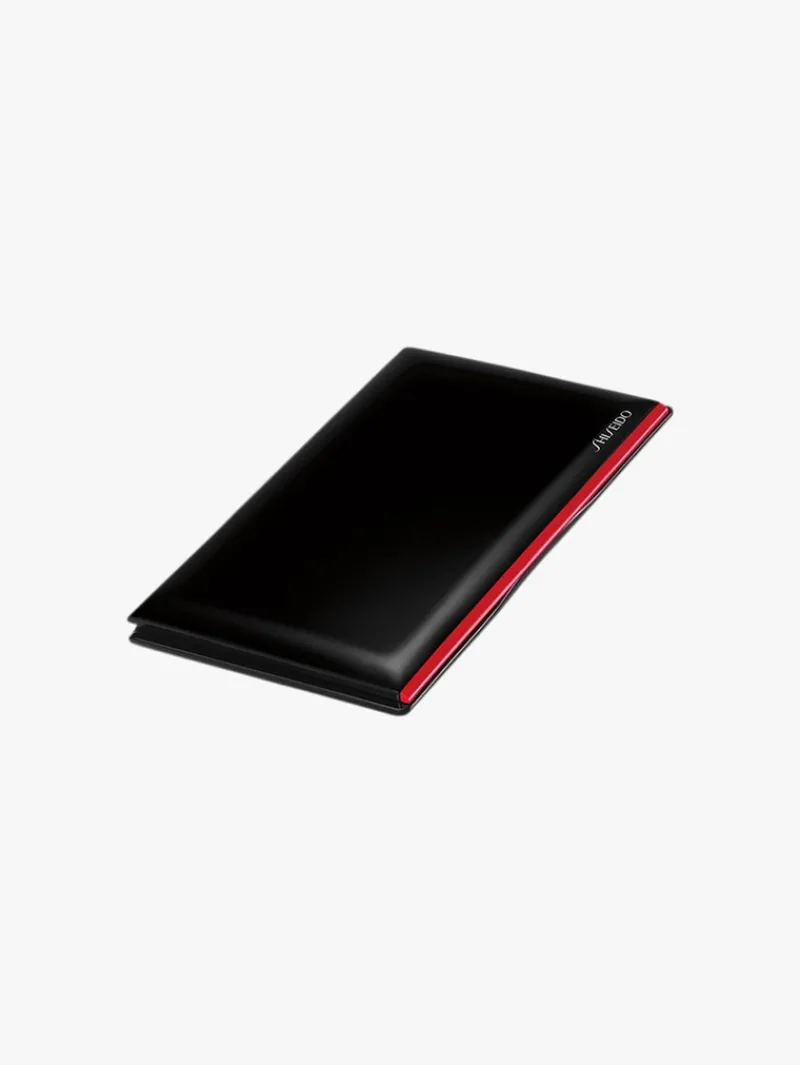 Shiseido Synchro Skin Invisible Silk Pressed Powder | MECCA Clearance