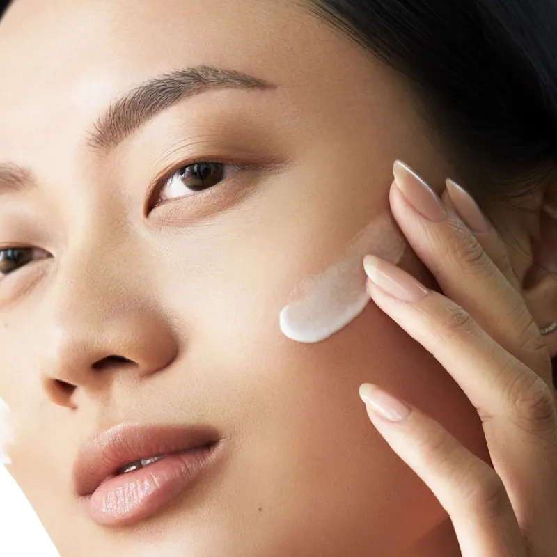 skyn_iceland_oxygen_infus_1.webp skyn ICELAND Oxygen Infusion Night Cream | MECCA Hot