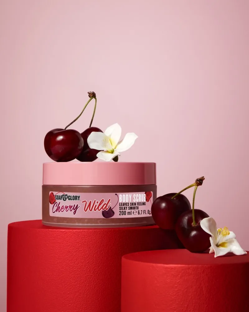 soap_amp_glory_cherry_wil_4-3.webp Soap & Glory Soap & Glory Cherry Wild Body Scrub | MECCA Hot