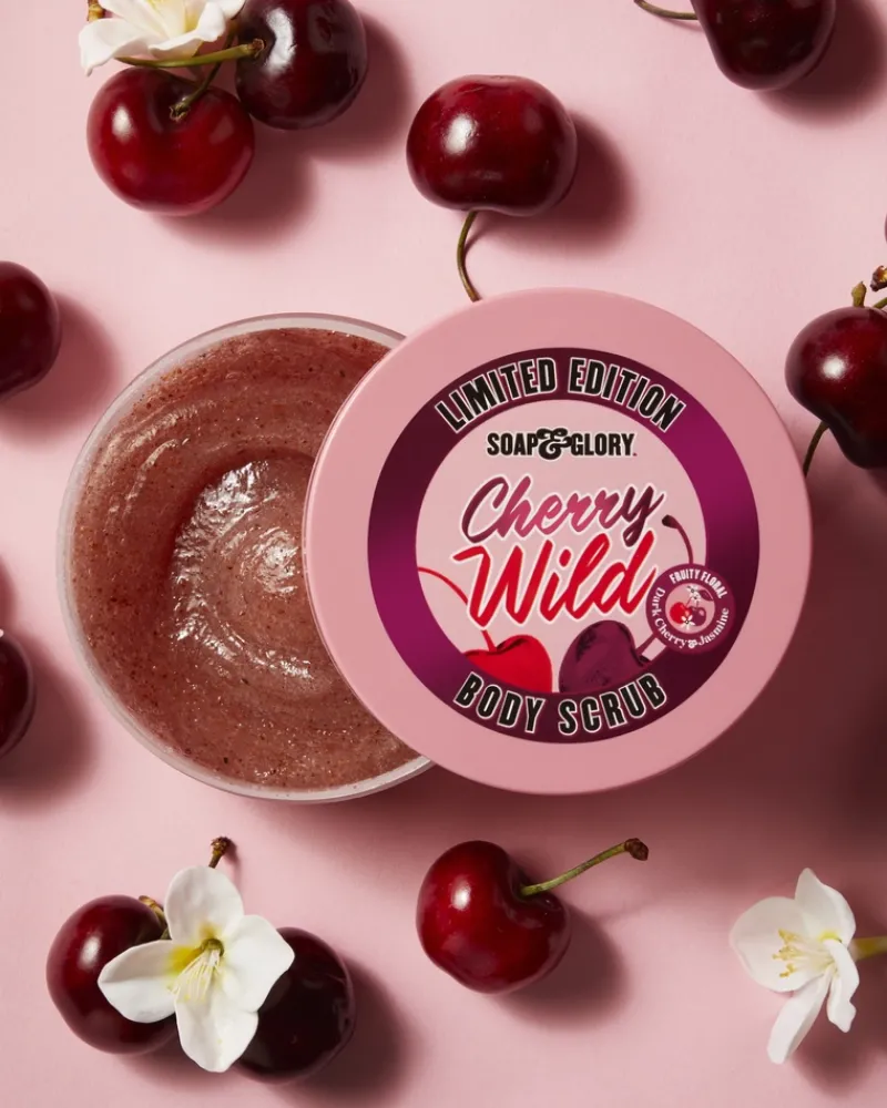 soap_amp_glory_cherry_wil_6.webp Soap & Glory Soap & Glory Cherry Wild Body Scrub | MECCA Hot