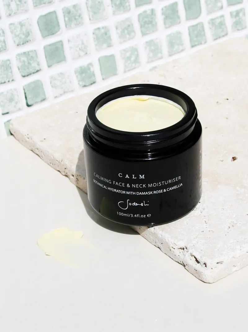 sodashi_calming_face_and__2.webp Sodashi Calming Face and Neck Moisturiser | MECCA Clearance