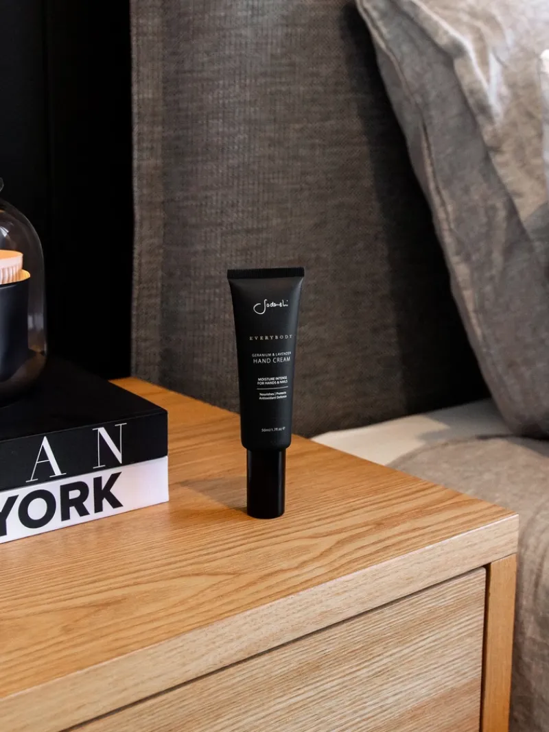 sodashi_geranium_amp_lave_4.webp Sodashi Geranium & Lavender Hand Cream | MECCA Outlet