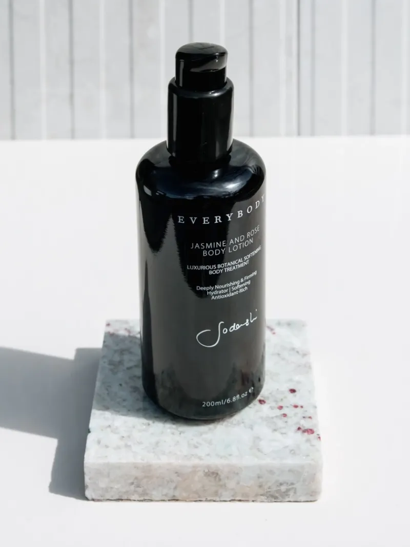 sodashi_jasmine_and_rose__3.webp Sodashi Jasmine and Rose Body Lotion | MECCA Online