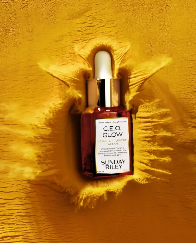 sunday_riley_ceo_glow_vit_2.webp Sunday Riley C.E.O. Glow Vitamin C + Turmeric Facial Oil | MECCA New