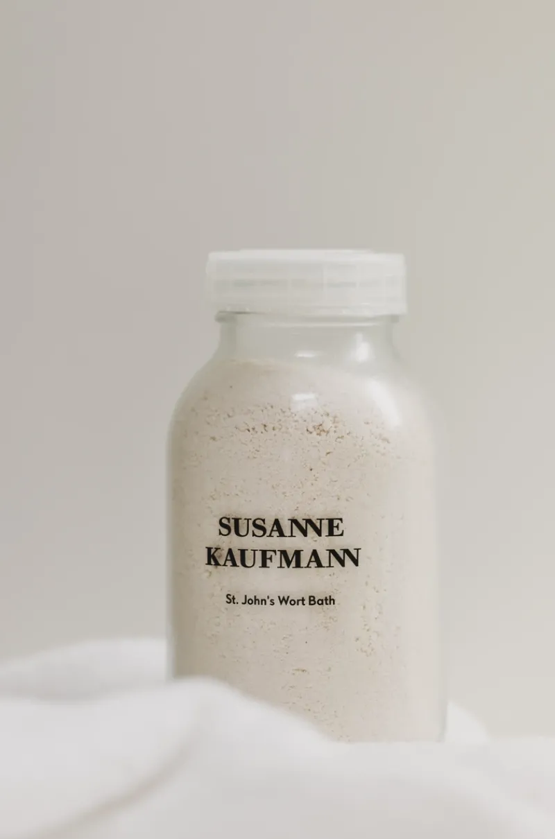 susanne_kaufmann_st_johnx_2.webp Susanne Kaufmann St. John's Wort Bath Salts | MECCA Best