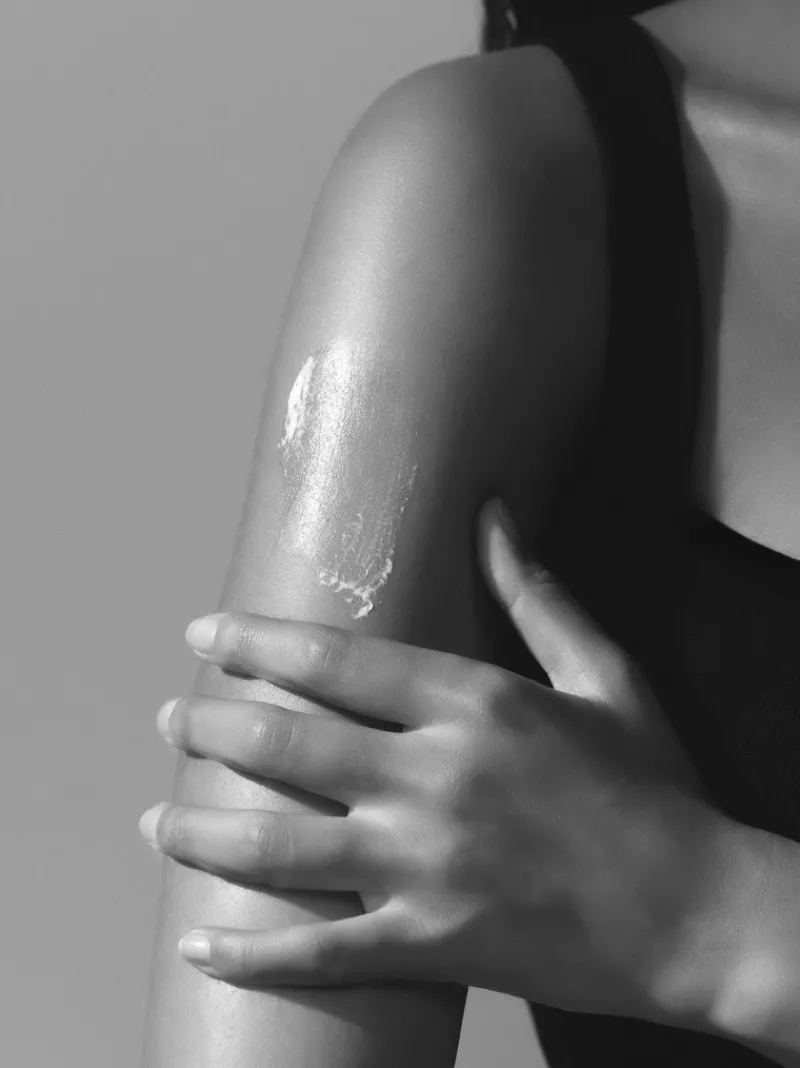 to_save_body_spf_radiant__2.webp MECCA COSMETICA To Save Body SPF30 Radiant Sun Mousse | MECCA Outlet