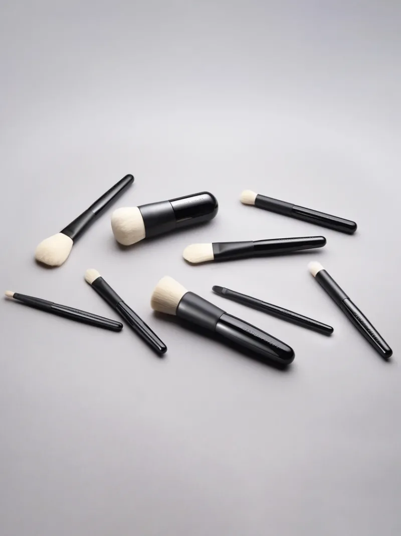westman_atelier_foundatio_2.webp Westman Atelier Foundation Brush | MECCA Discount