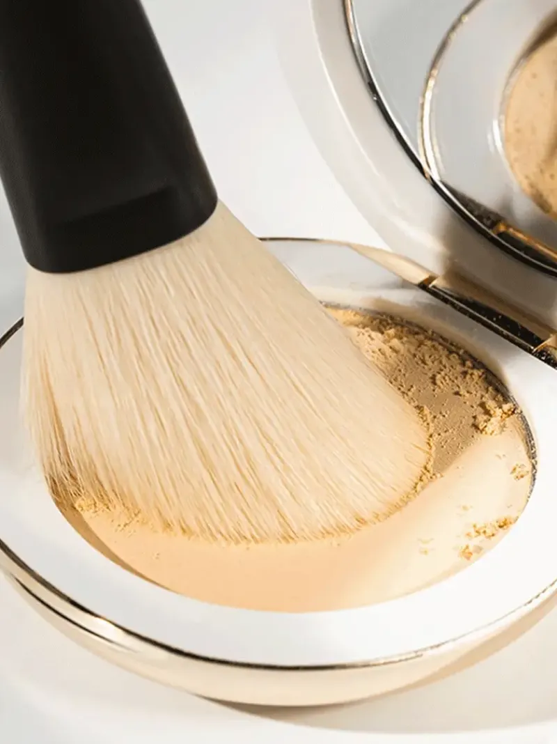 westman_atelier_powder_br_2.webp Westman Atelier Powder Brush | MECCA Sale